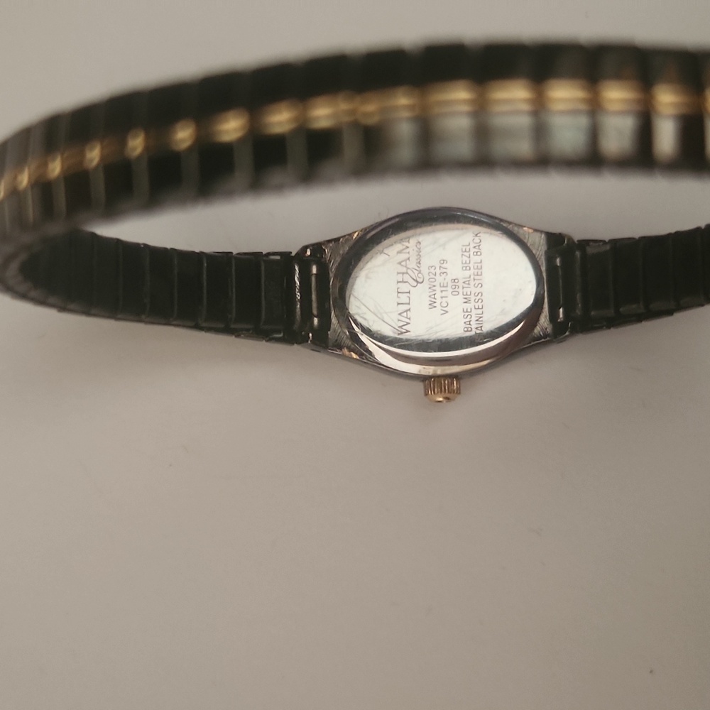 Waltham Women's Black and Gold Classic Watch - Picture 5 of 6